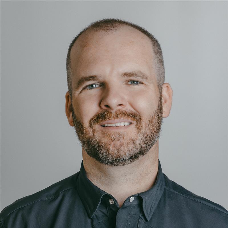 Billy Whipple Headshot